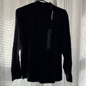 Gander Mountain Women’s Top , Black , mock neck , size L, NWT